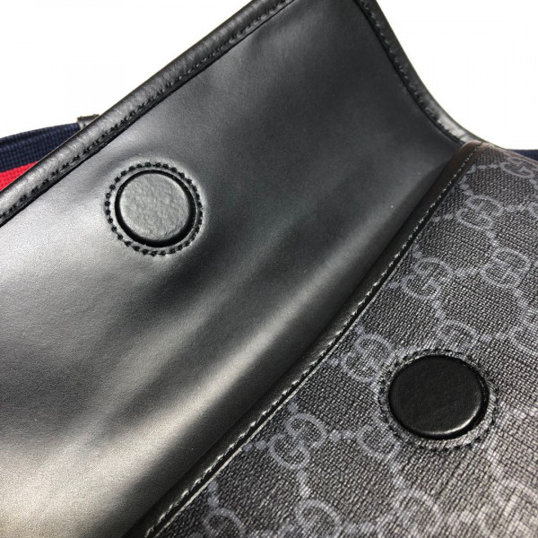 G*u*i gg black belt bag