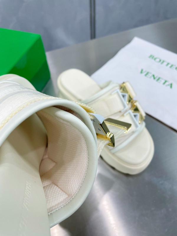 bo*te*ga Ve*ne*ta flash