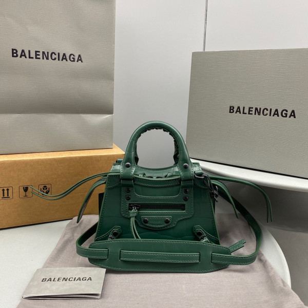 Ba*len*cia*ga neo classic nano top handle bag