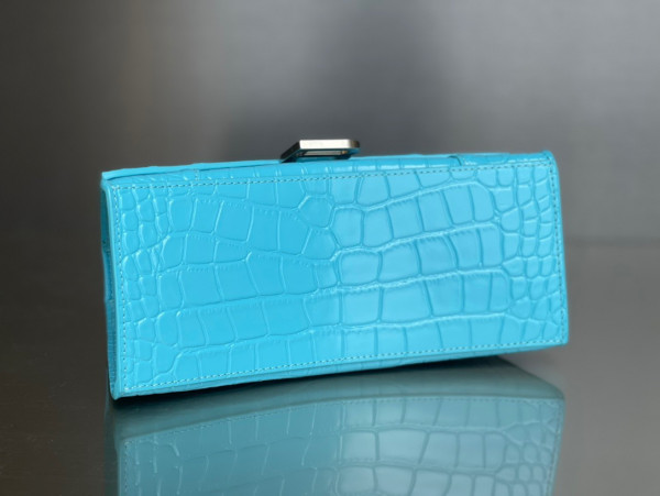 Ba*len*cia*ga hourglass