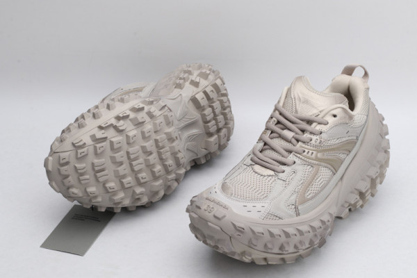 Ba*len*cia*ga defender sneaker