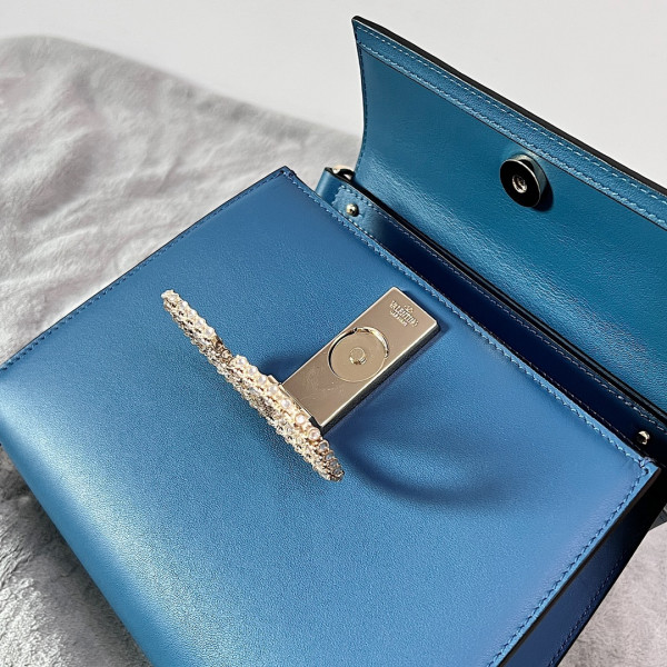 VALENTINO SMALL VSLING GRAINY CALFSKIN HANDBAG