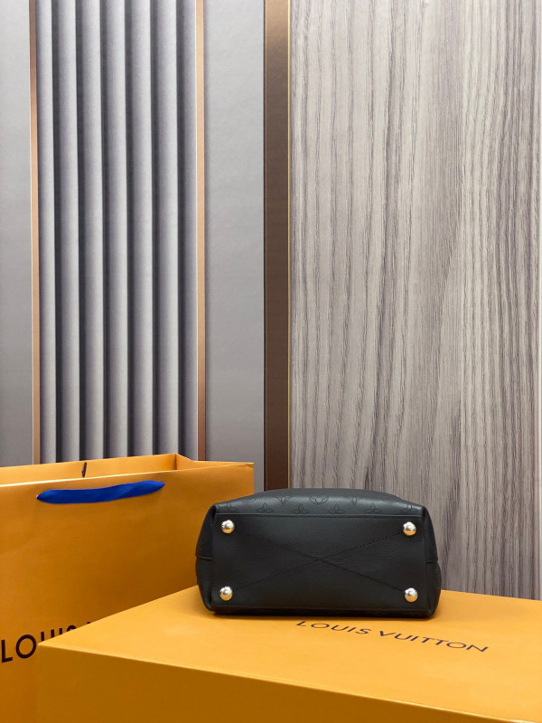 l0*is V*t0n why knot pm