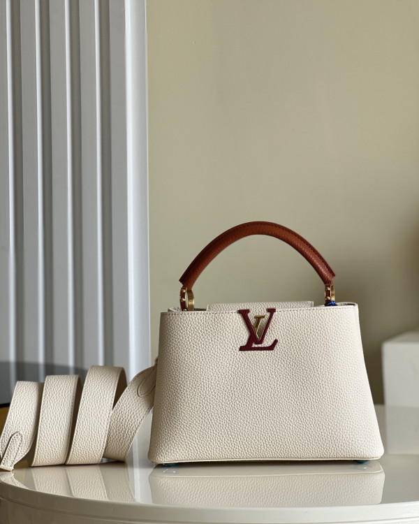 l0*is V*t0n capucines bb