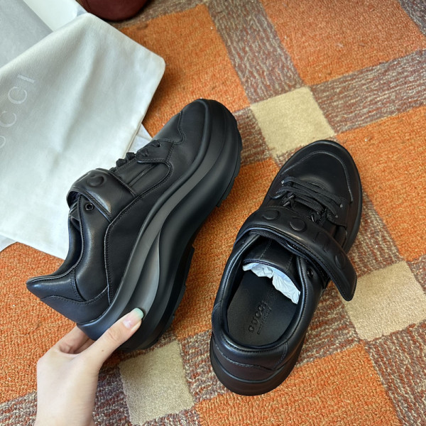 G*u*i men&women sneakers