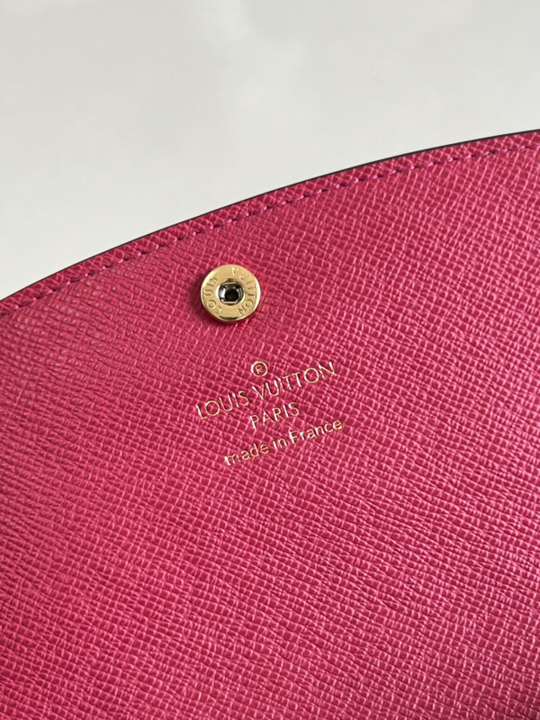 l0*is V*t0n emilie wallet