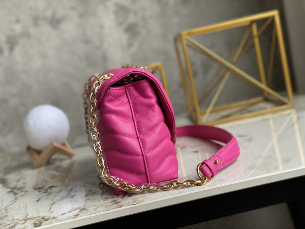 l0*is V*t0n new wave chain bag