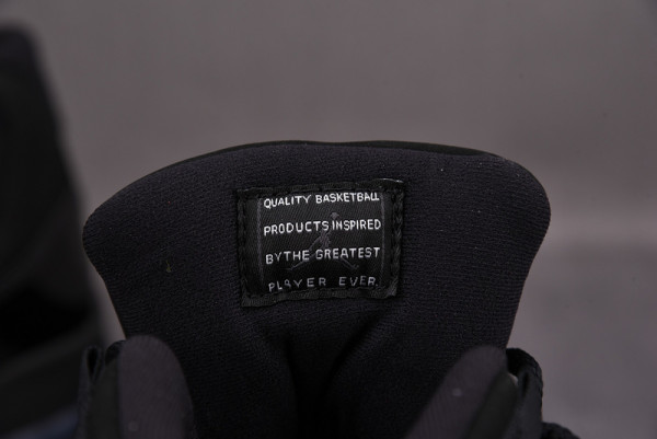 AIR JORDAN 11 RETRO CAP AND GOWN 378037-005