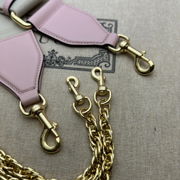 G*u*i gg matelassé leather shoulder bag