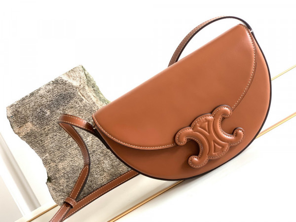 CELIN* BESACE CUIR TRIOMPHE