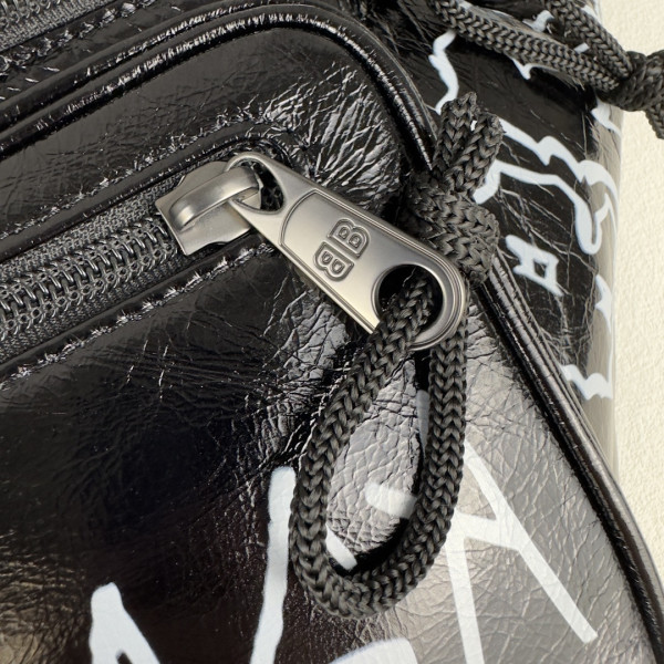 Ba*len*cia*ga everyday beltpack