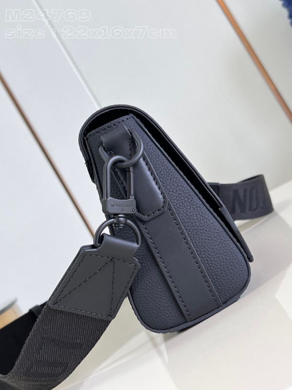 l0*is V*t0n takeoff messenger pm-22*16.5*7cm