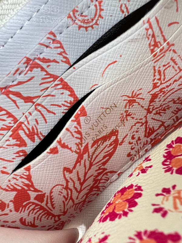 l0*is V*t0n slender wallet-11*8.5*2cm