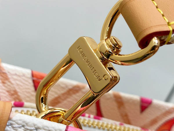 l0*is V*t0n onthego east west