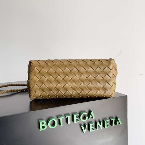 bo*te*ga Ve*ne*ta small andiamo-25*22*10.5cm