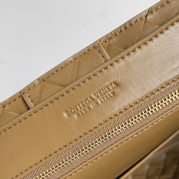 bo*te*ga Ve*ne*ta small andiamo-25*22*10.5cm