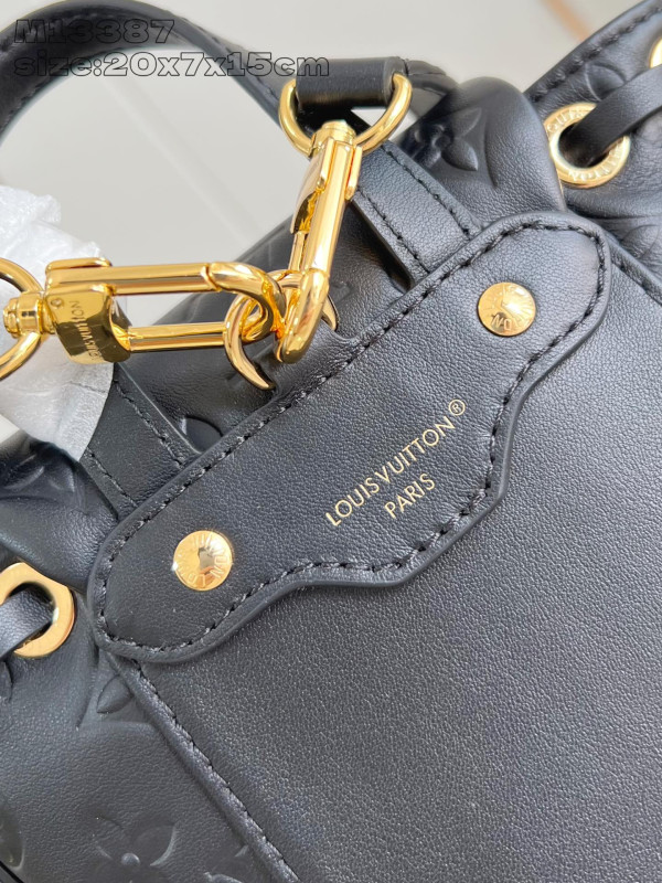 l0*is V*t0n coussin backpack-20*7.5*15cm