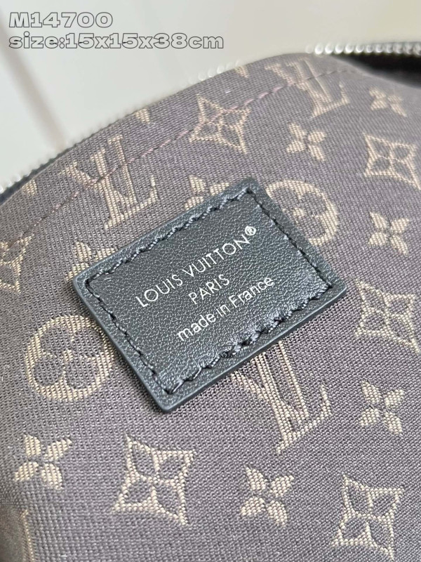 l0*is V*t0n biker mm-15*15*38cm