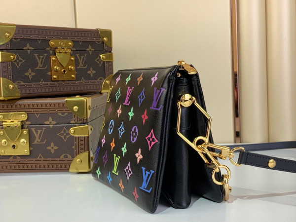 l0*is V*t0n coussin bb