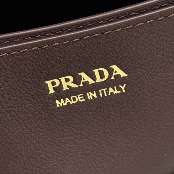 Pra*a buckle large leather handbag with belt-32*23*11cm