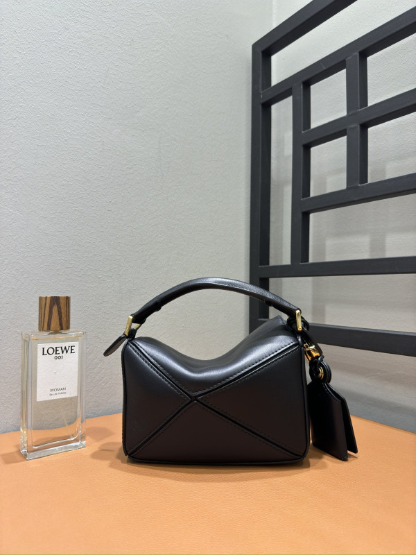 Lowee Small Puzzle Bag-24*16*10.5cm