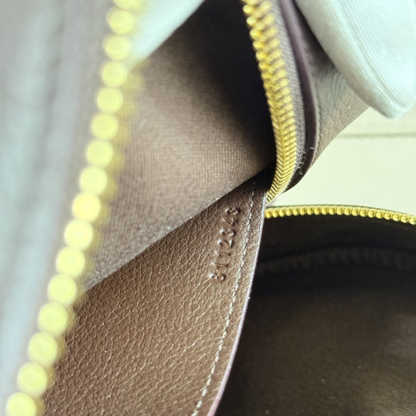 B**rry highlands bowling bag​ - 33.5*12.5*17cm