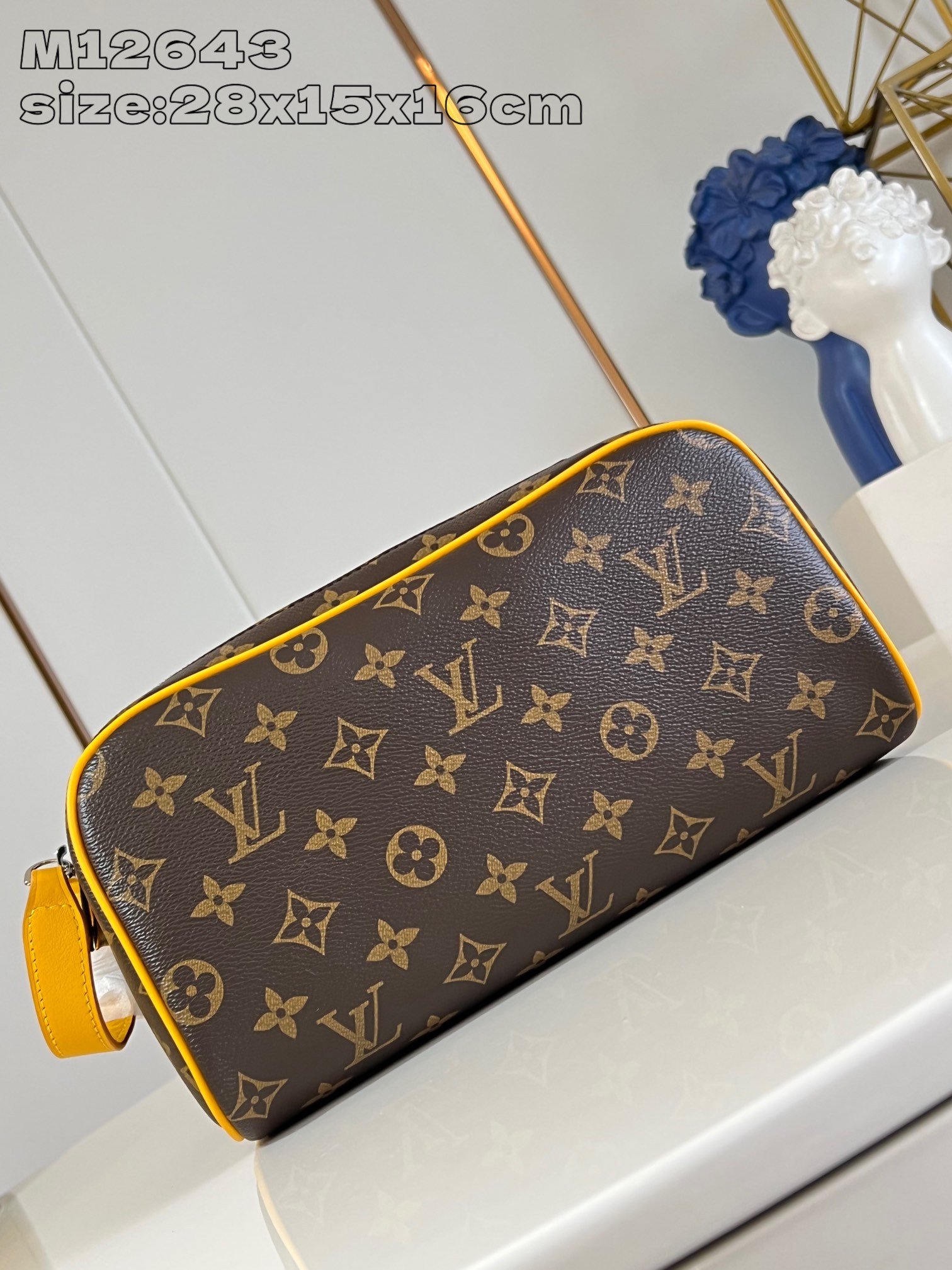 l0*is V*t0n dopp kit-28*15*16.5cm