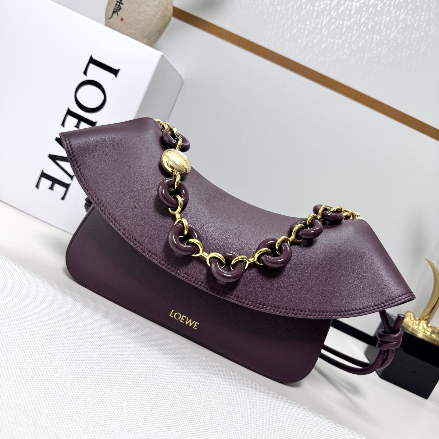 L0ew* medium ola bag in smooth calfskin - 26*18*13cm